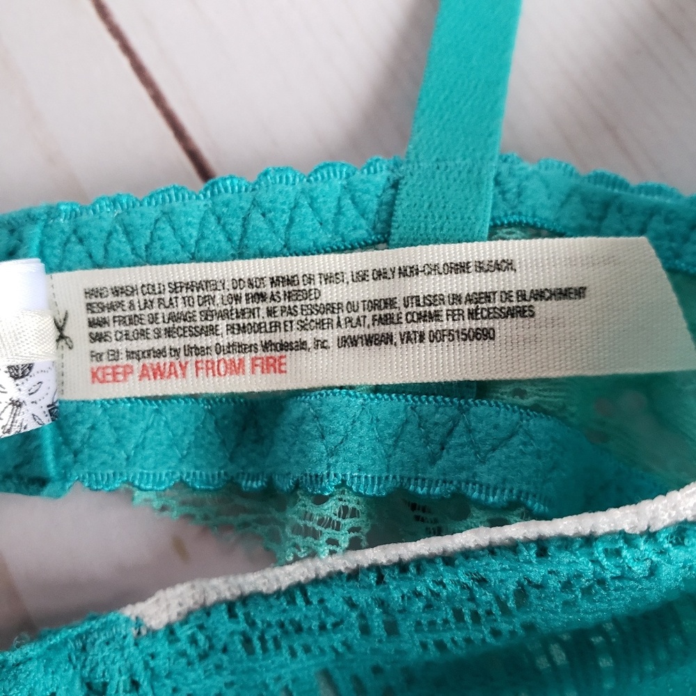 NEW Free People Balcony Lace Bra Green 36b & 32c - Picture 2 of 4